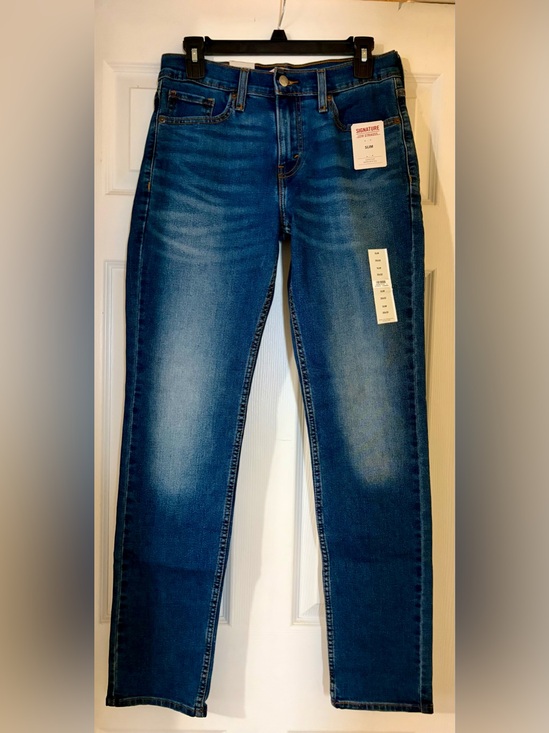 Signature by Levi Strauss Other - Signature Levi Strauss Men’s Slim Jeans 30X32 (NWT) in Mid Blue Wash
